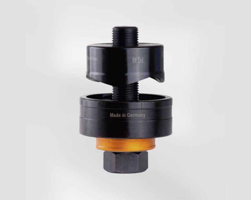 MonoCut hole puncher