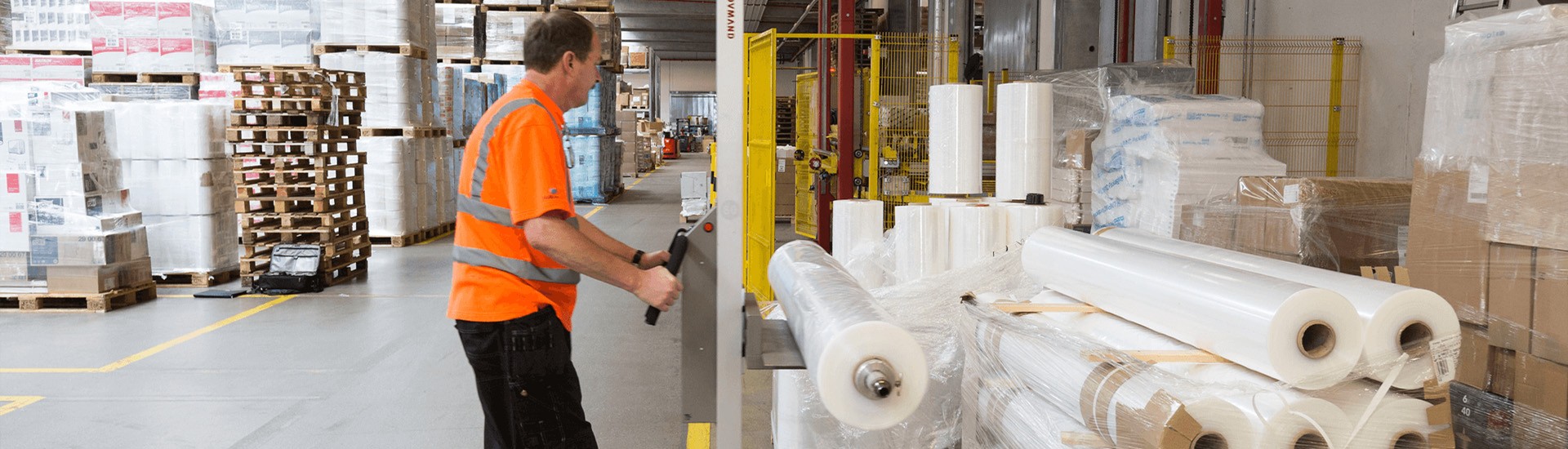 ELECTRIC & MANUAL LIFTERS