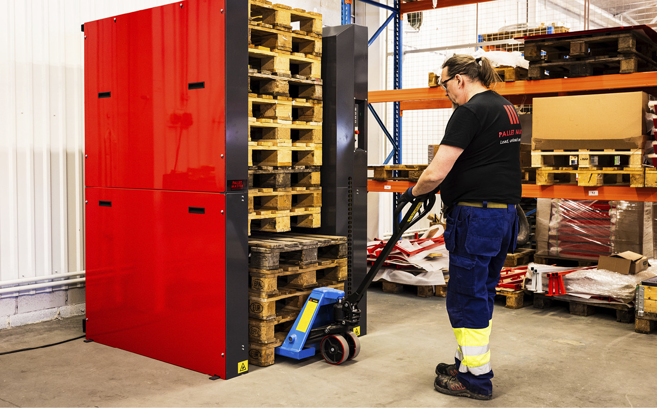 Pallet Stacker & Dispenser